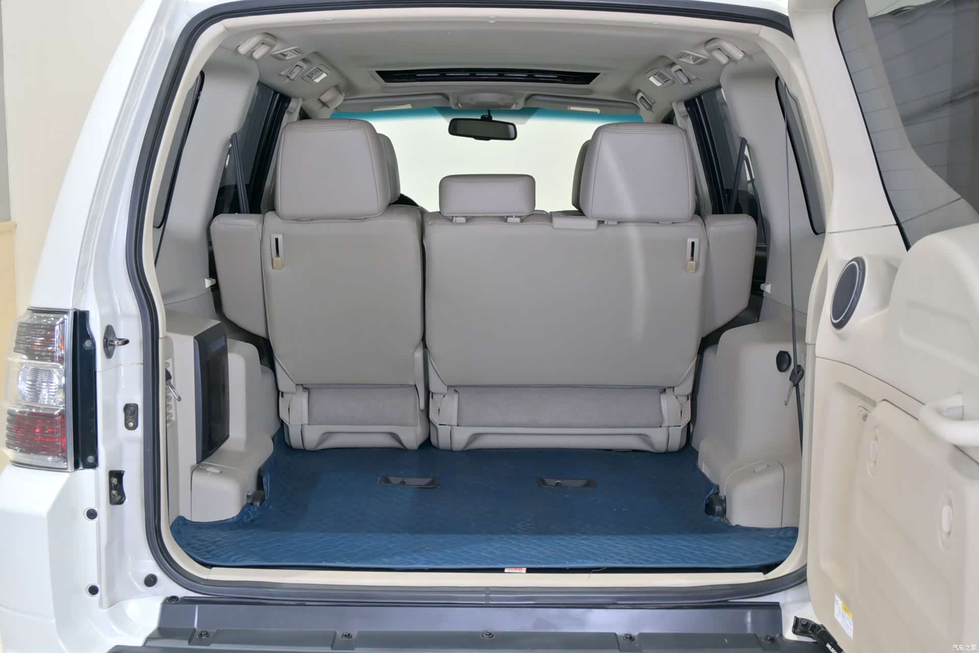 Mitsubishi Pajero, 2019 25