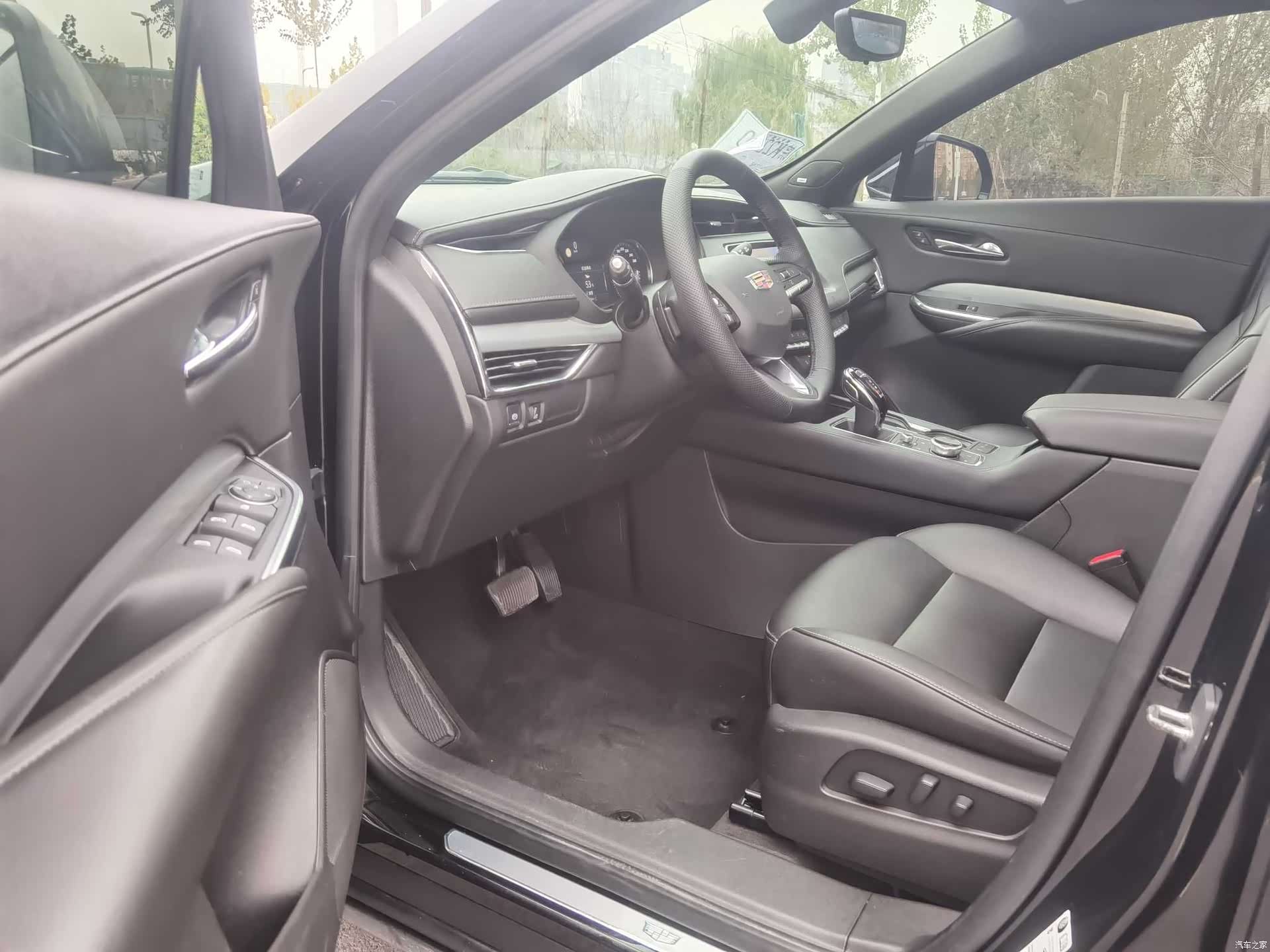 Cadillac XT4, 2020 4