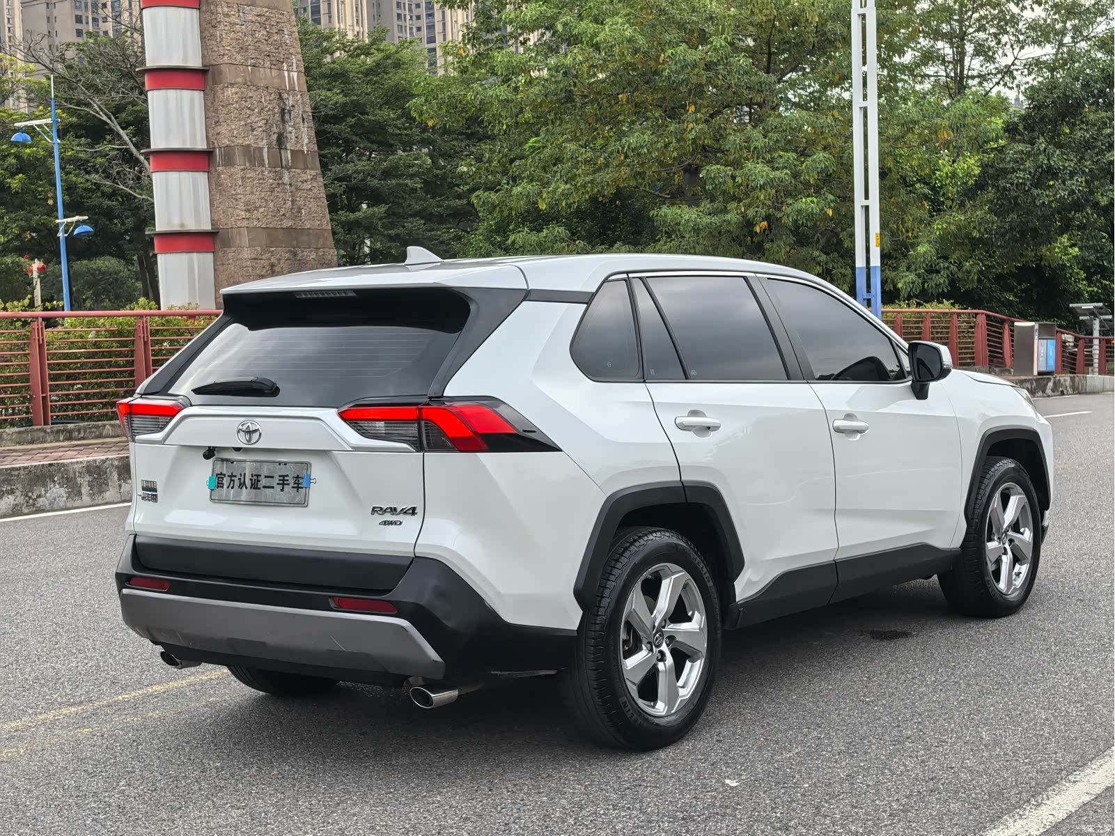 Toyota RAV4, 2021 10