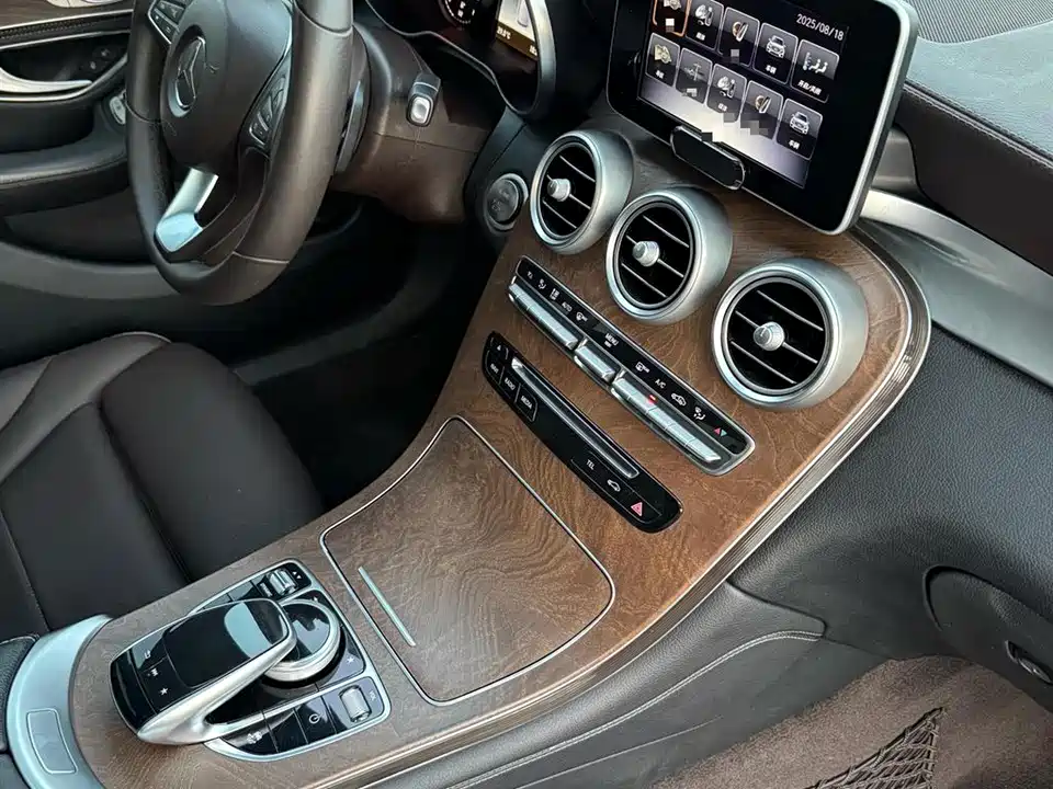 Mercedes-Benz GLC Mercedes-Benz GLC