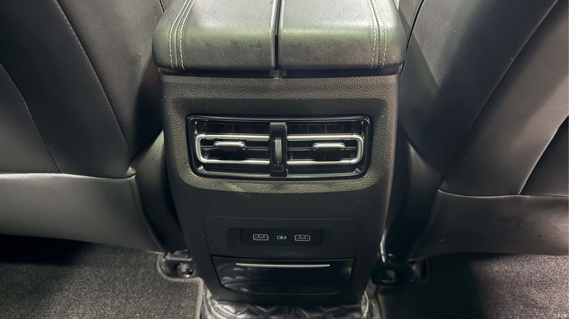 Jetour X70, 2020 13