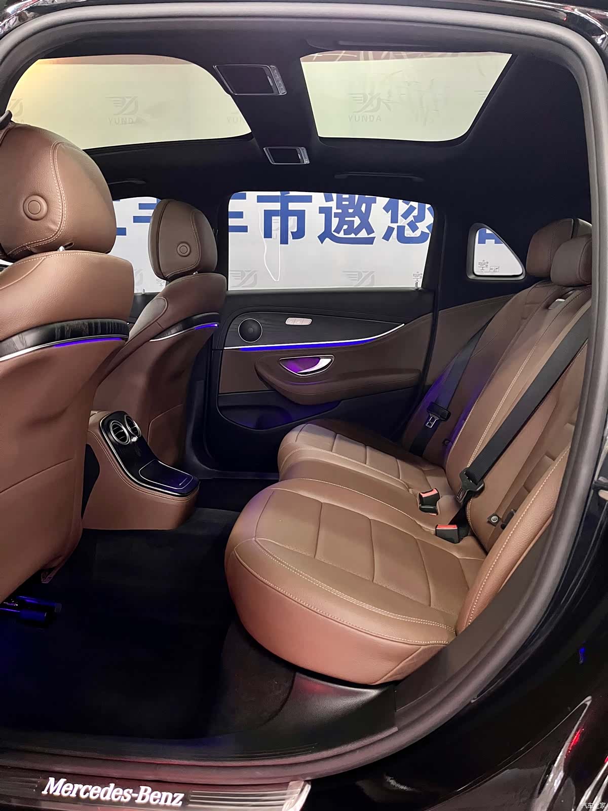 Mercedes-Benz E-Class, 2022 11