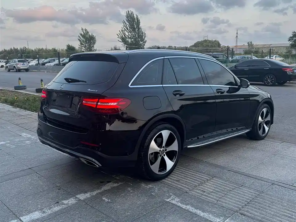 Mercedes-Benz GLC Mercedes-Benz GLC