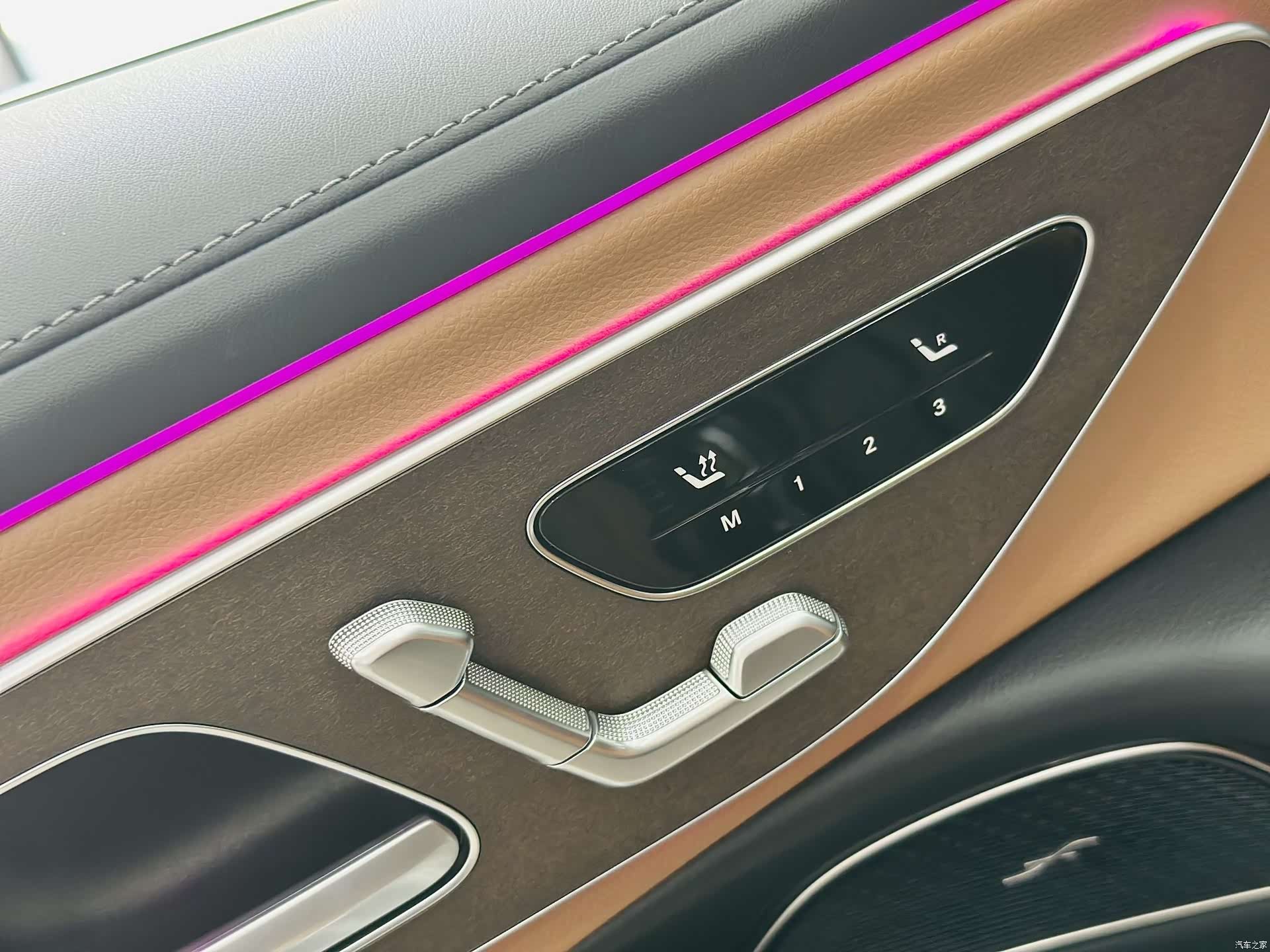 Mercedes-Benz E-Class, 2025 16