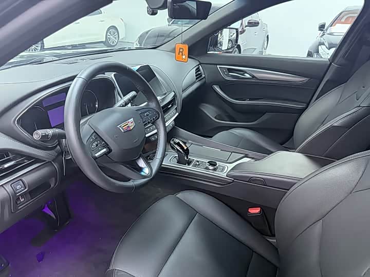 Cadillac CT5 2022 28T Люкс