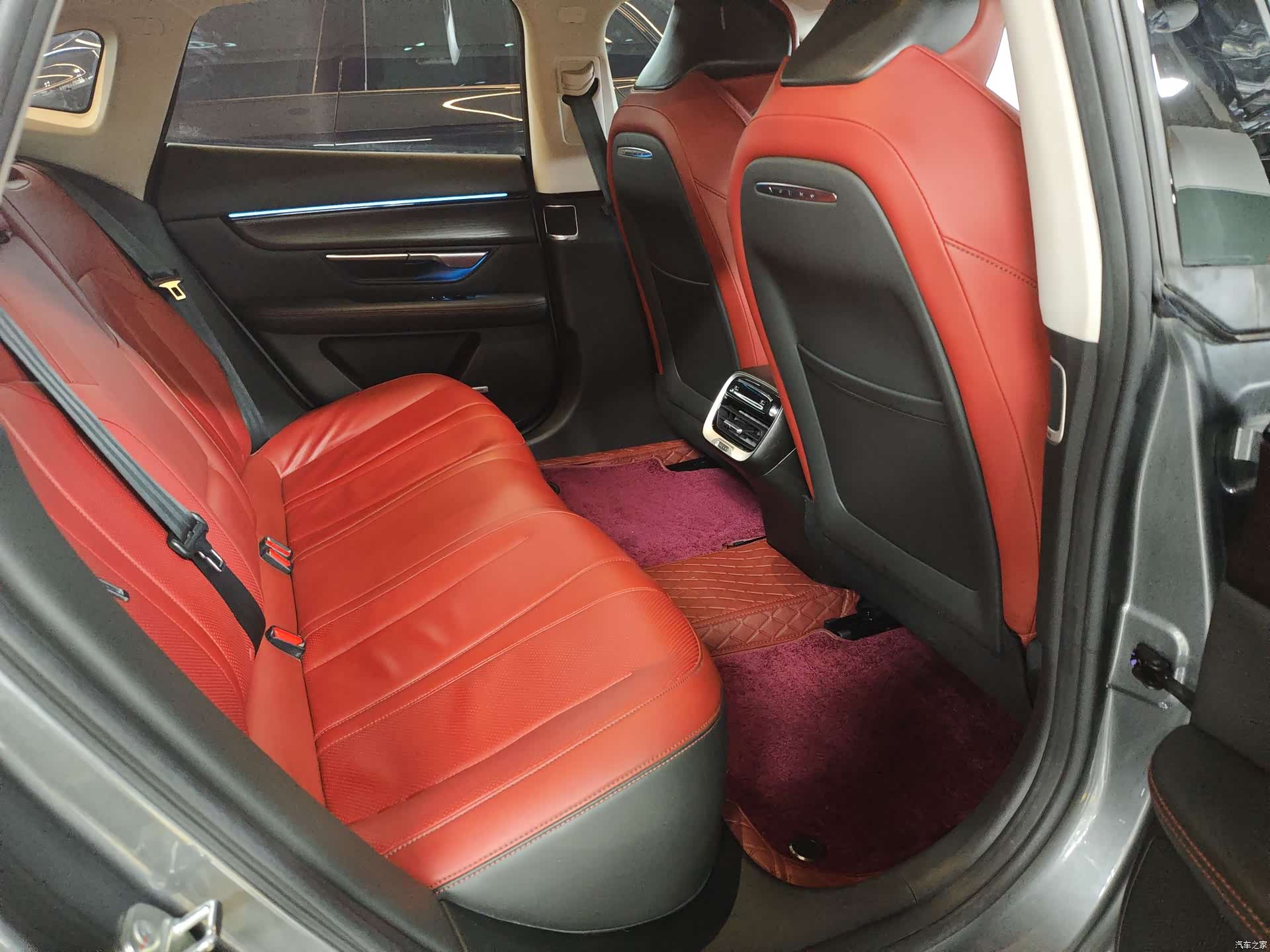 Xpeng P7, 2022 12