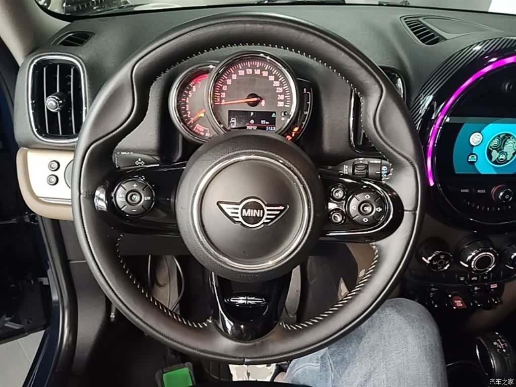 Mini Countryman, 2019 11