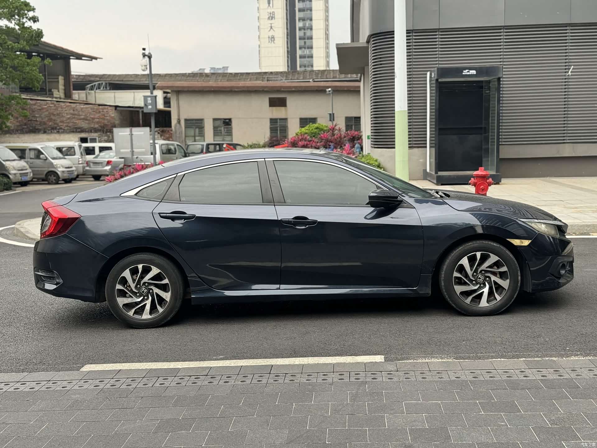 Honda Civic, 2017 4