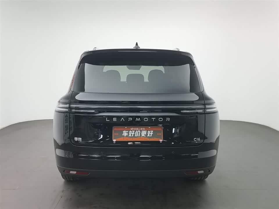 Leapmotor C16