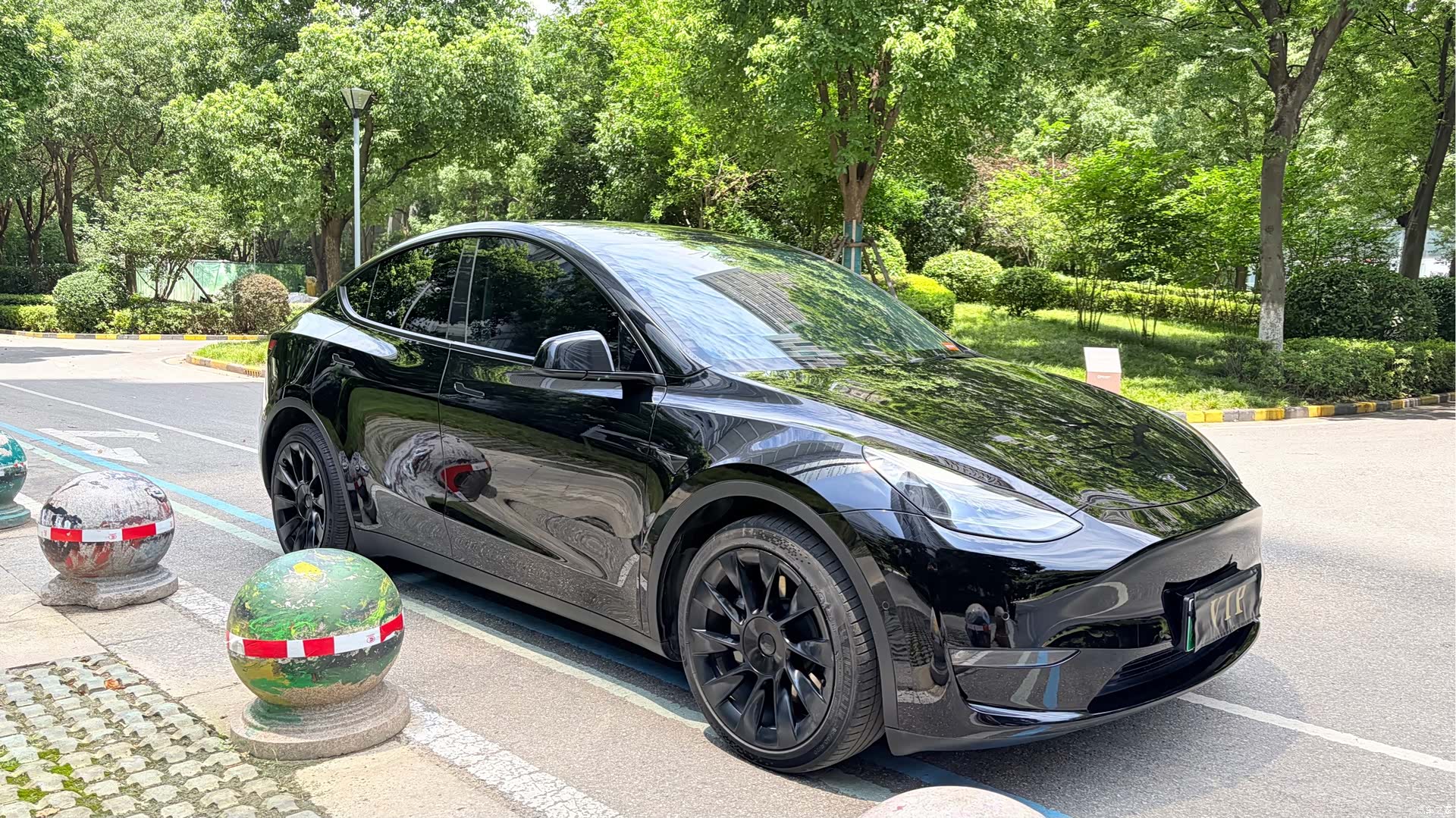 Tesla Model Y, 2022 3