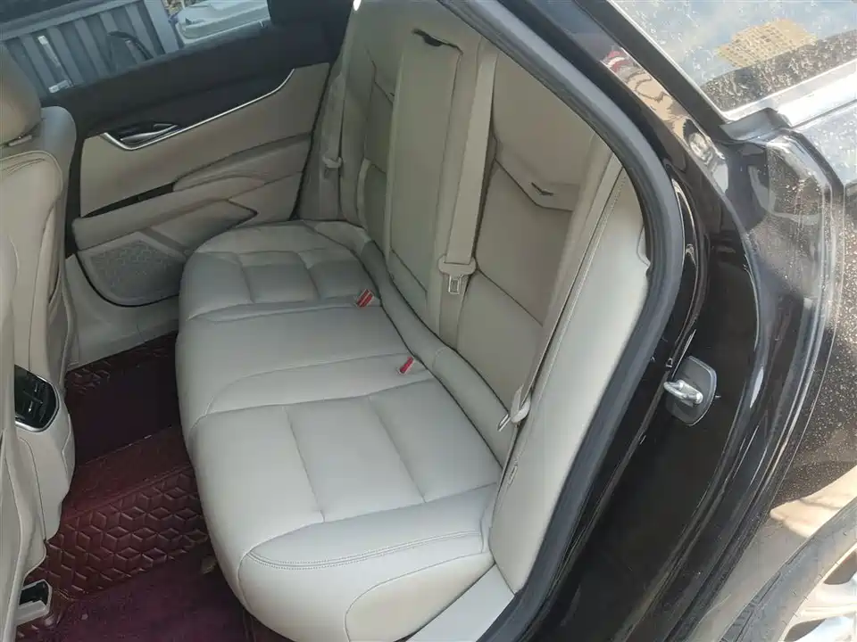 Cadillac XTS