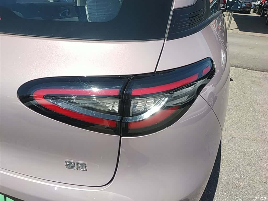 Geely Xingyuan, 2026 8
