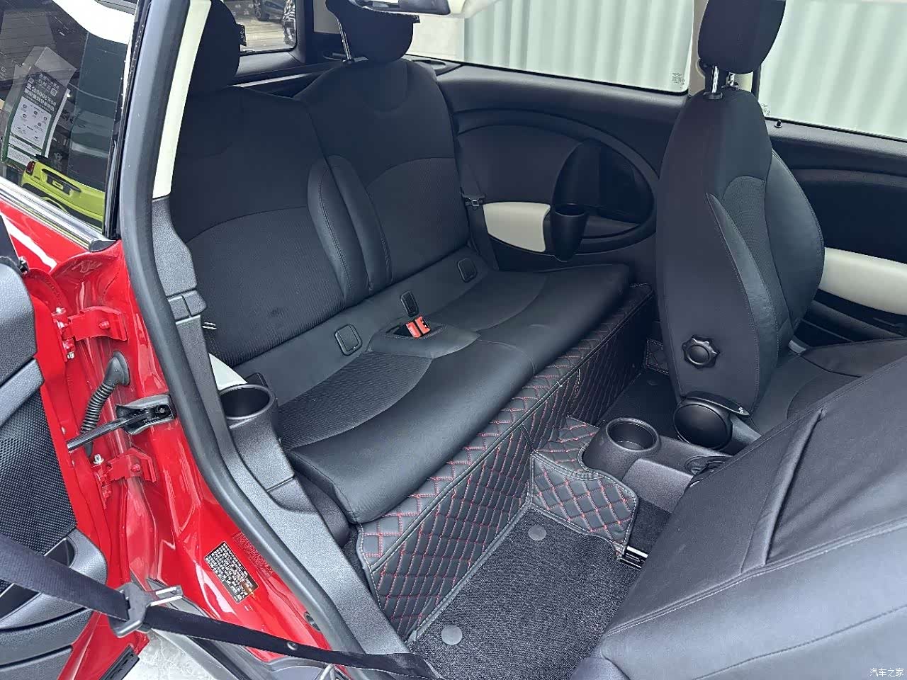 Mini Clubman, 2012 10