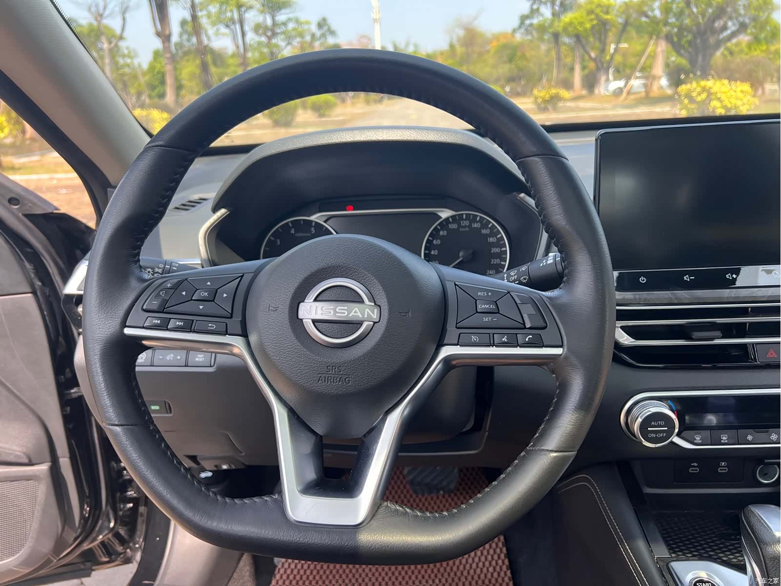 Nissan Teana, 2023 10