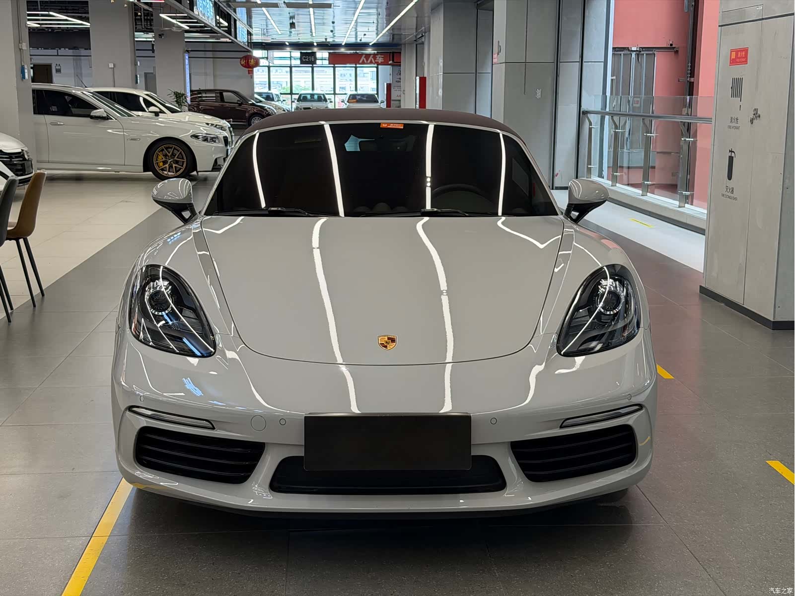 Porsche Boxster, 2023 2