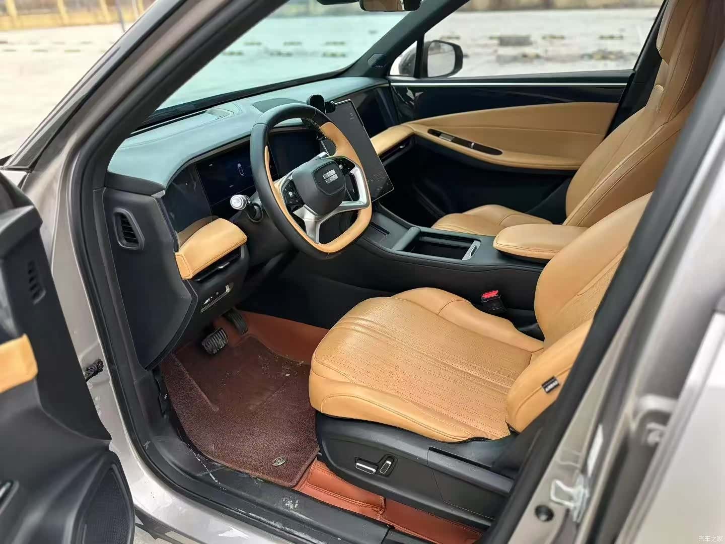 Geely Galaxy L7, 2023 4