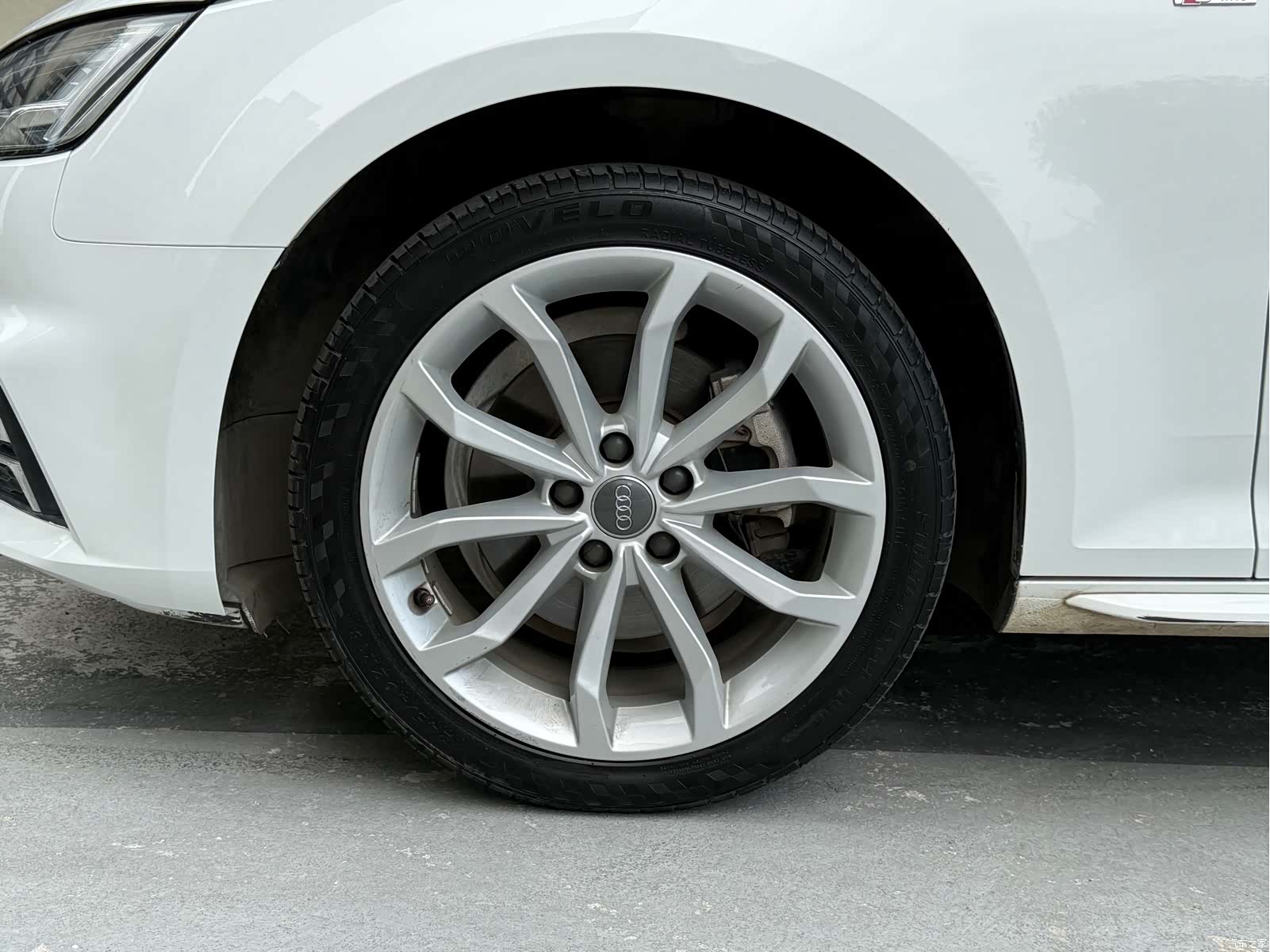 Audi A4L, 2018 15