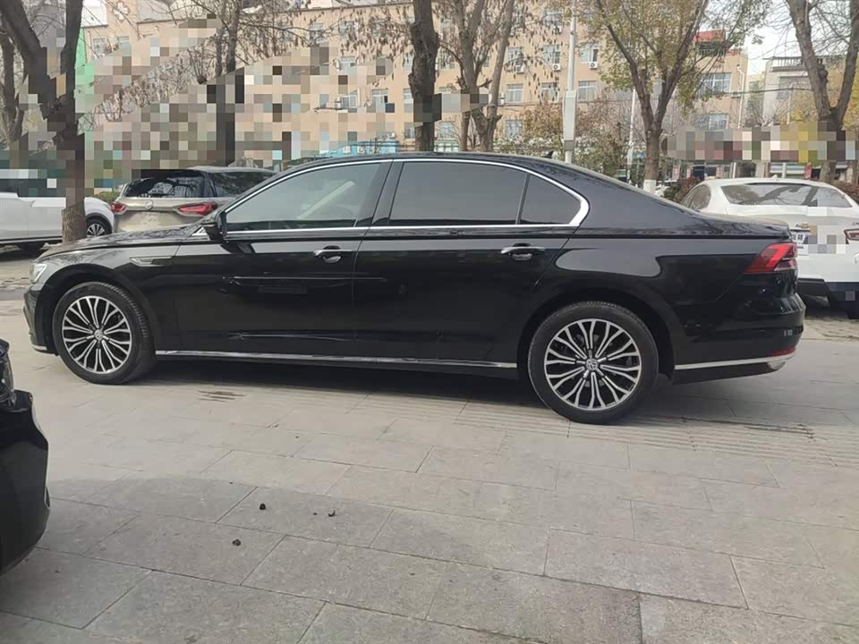 Volkswagen Huiang
