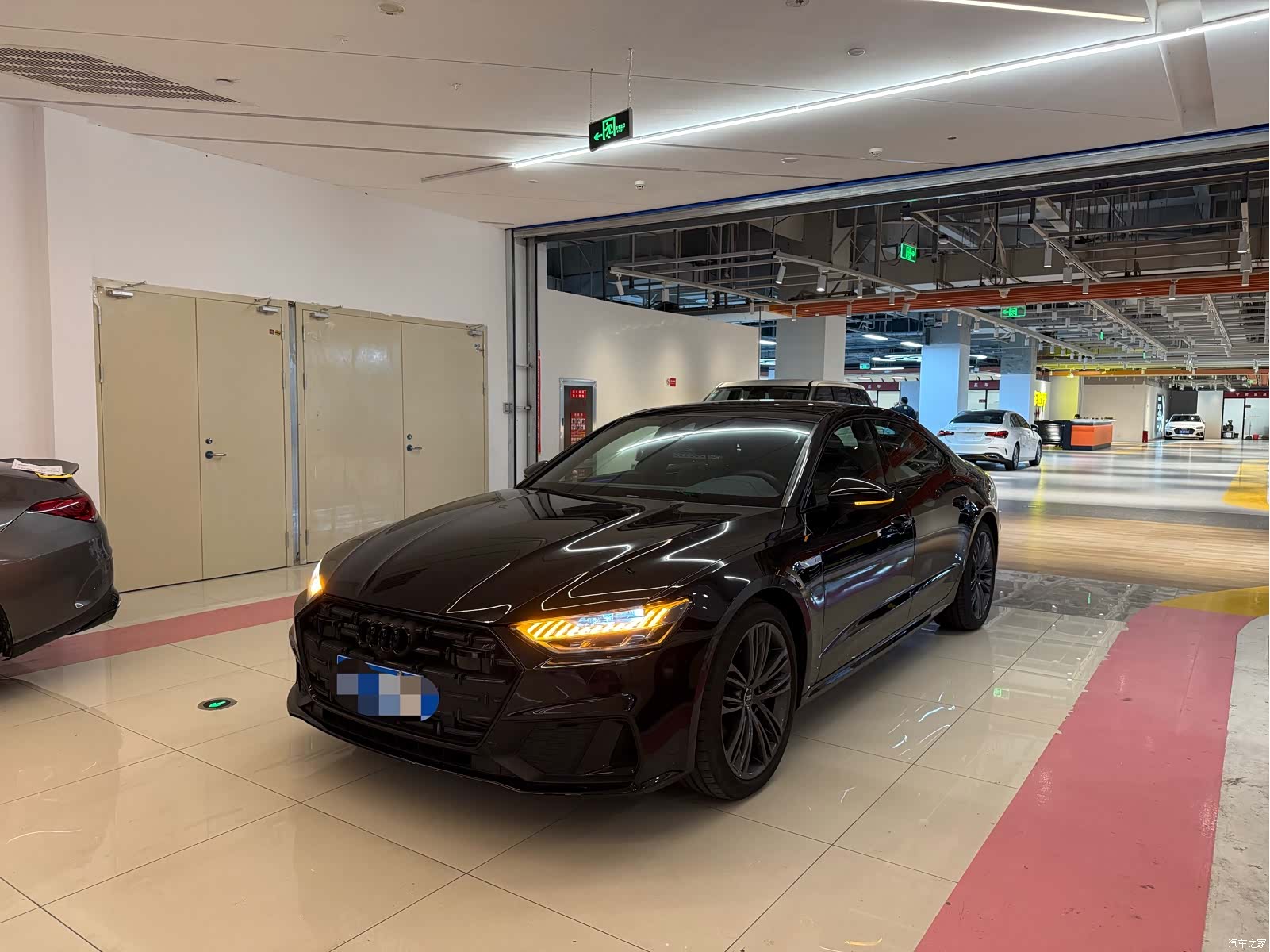 Audi A7L, 2023 1