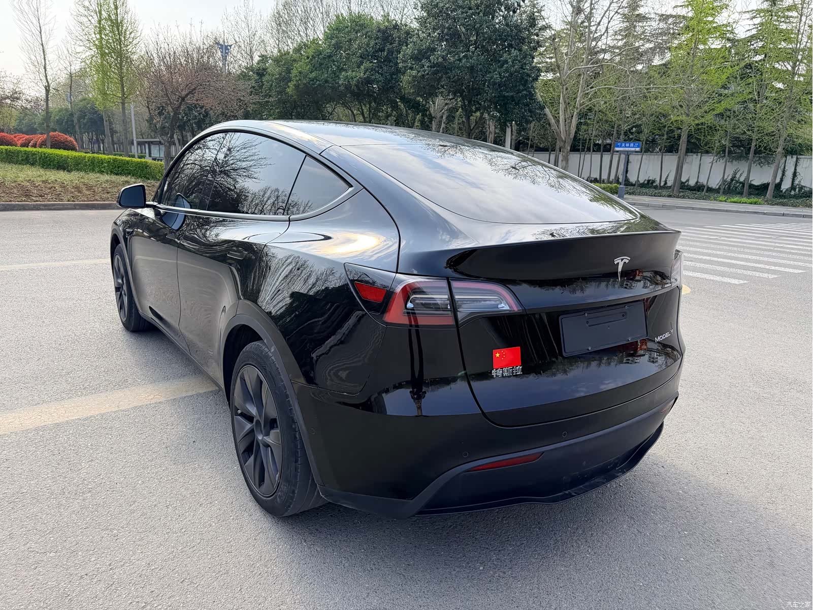 Tesla Model Y, 2024 8