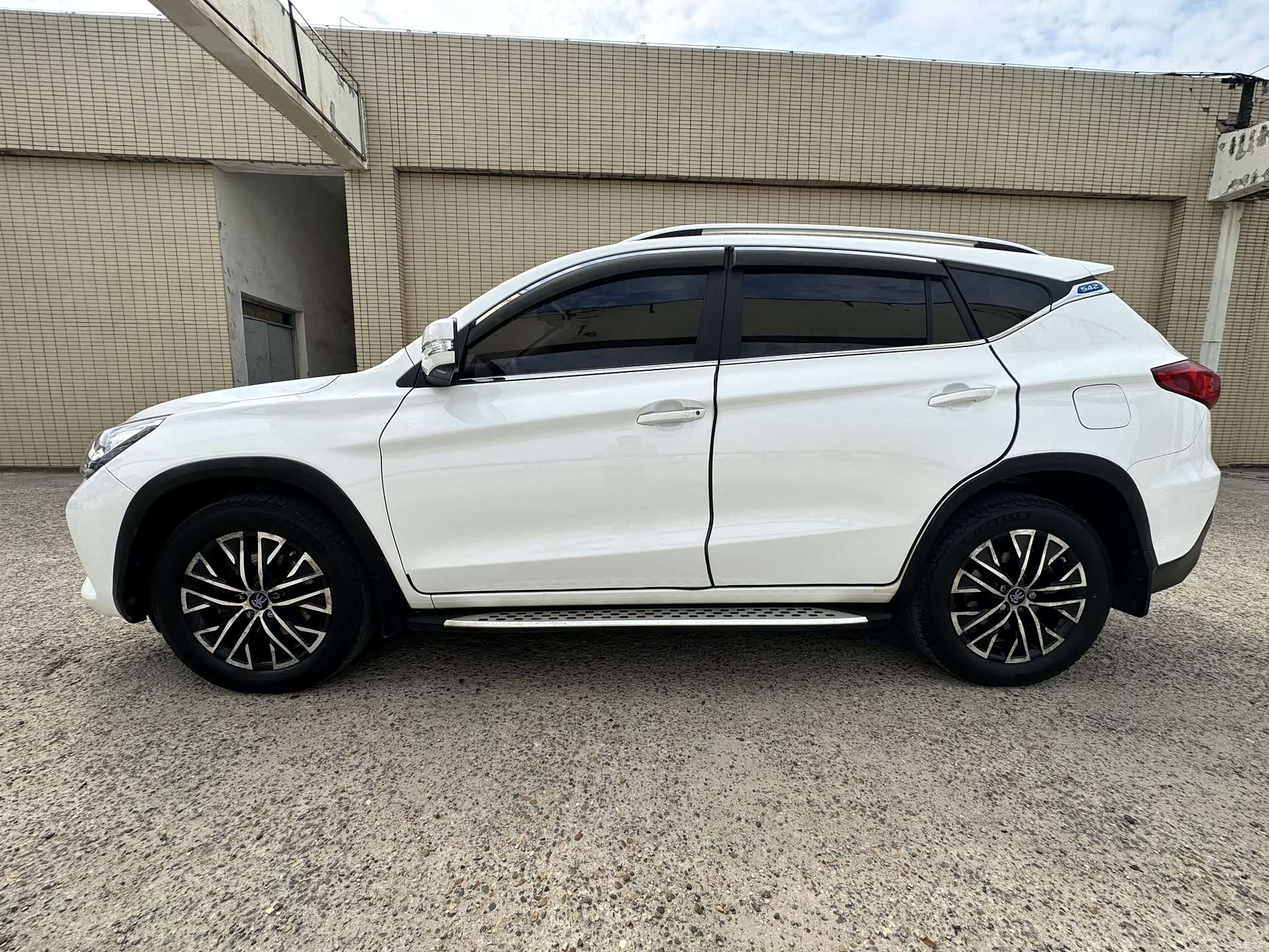 BYD Song, 2017 7
