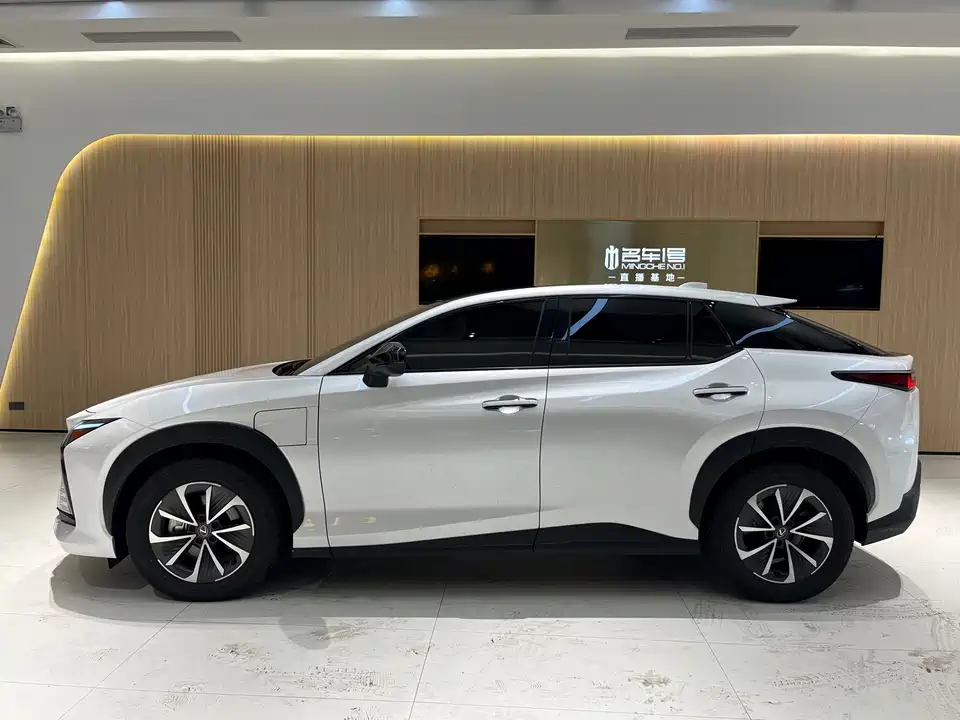 Lexus RZ Lexus RZ