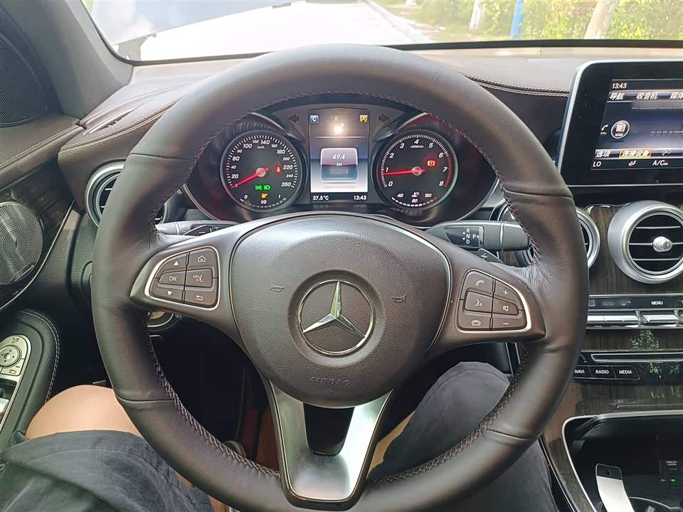 Mercedes-Benz GLC Mercedes-Benz GLC
