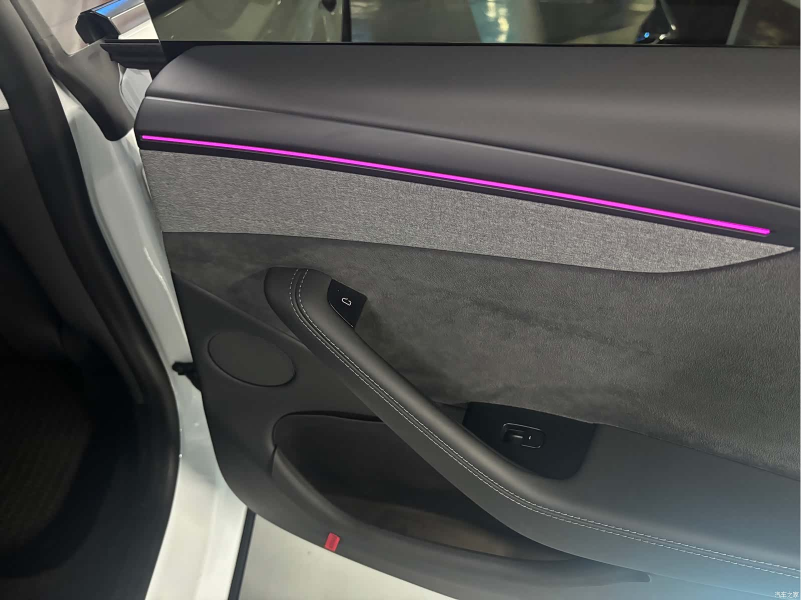 Tesla Model Y, 2025 8