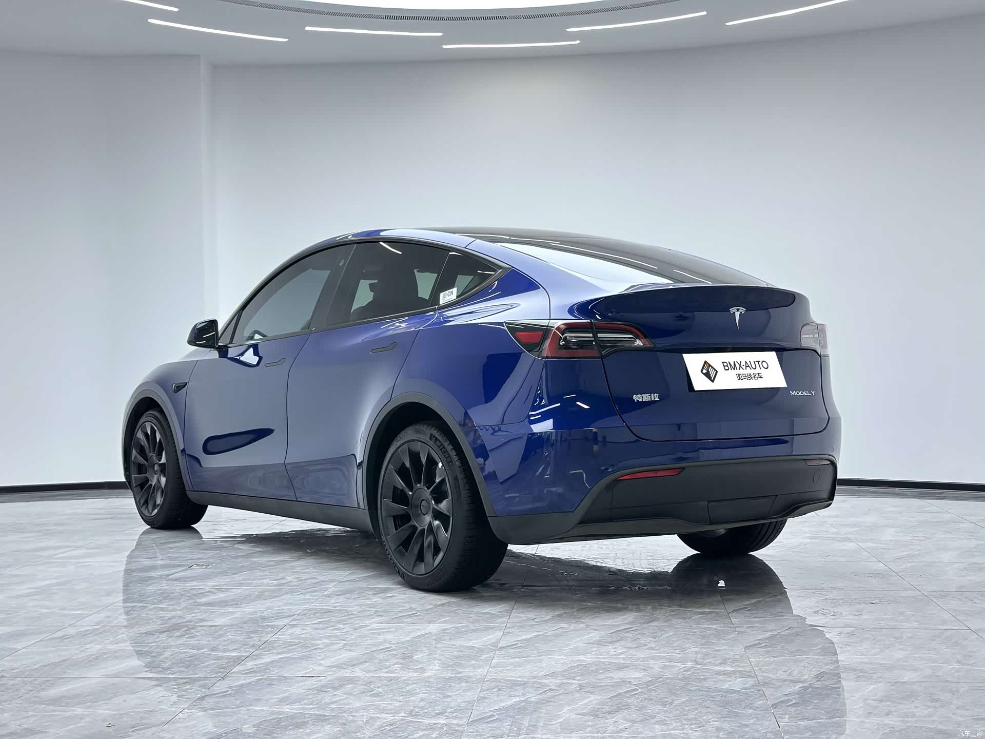 Tesla Model Y, 2022 4