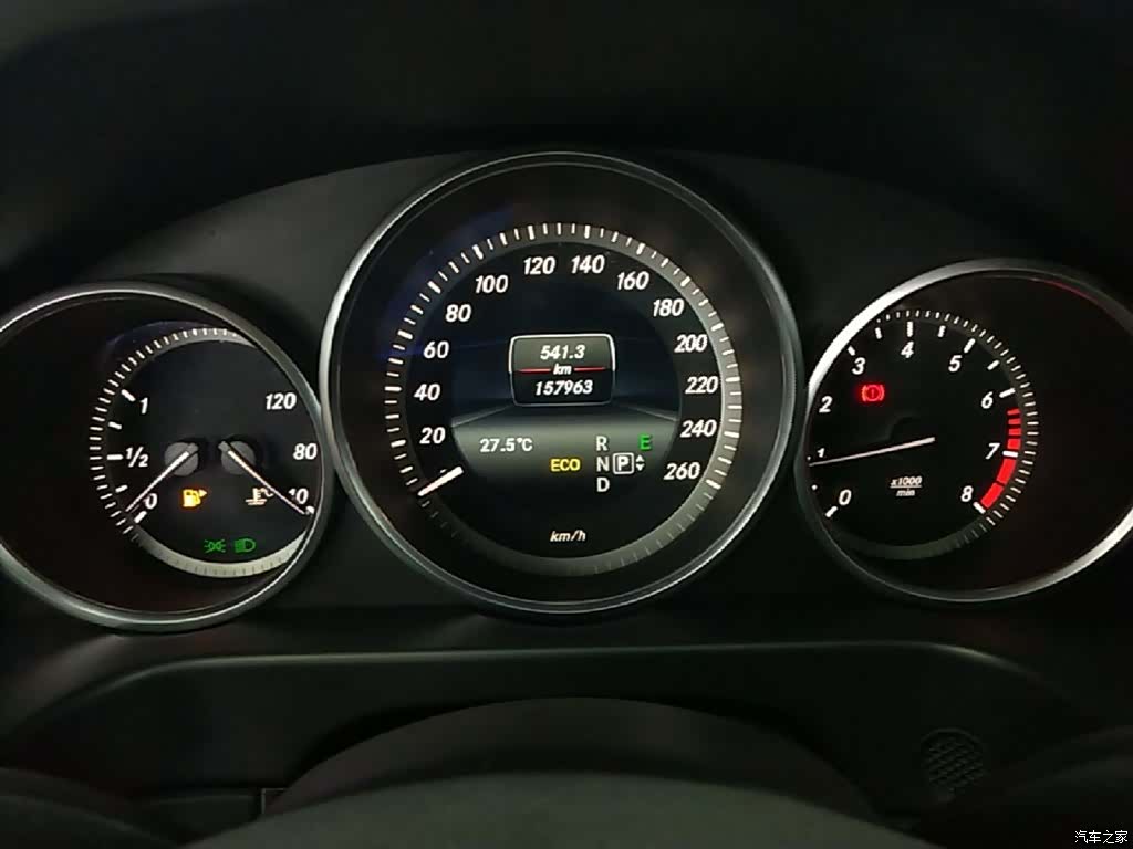 Mercedes-Benz E-Class, 2015 12