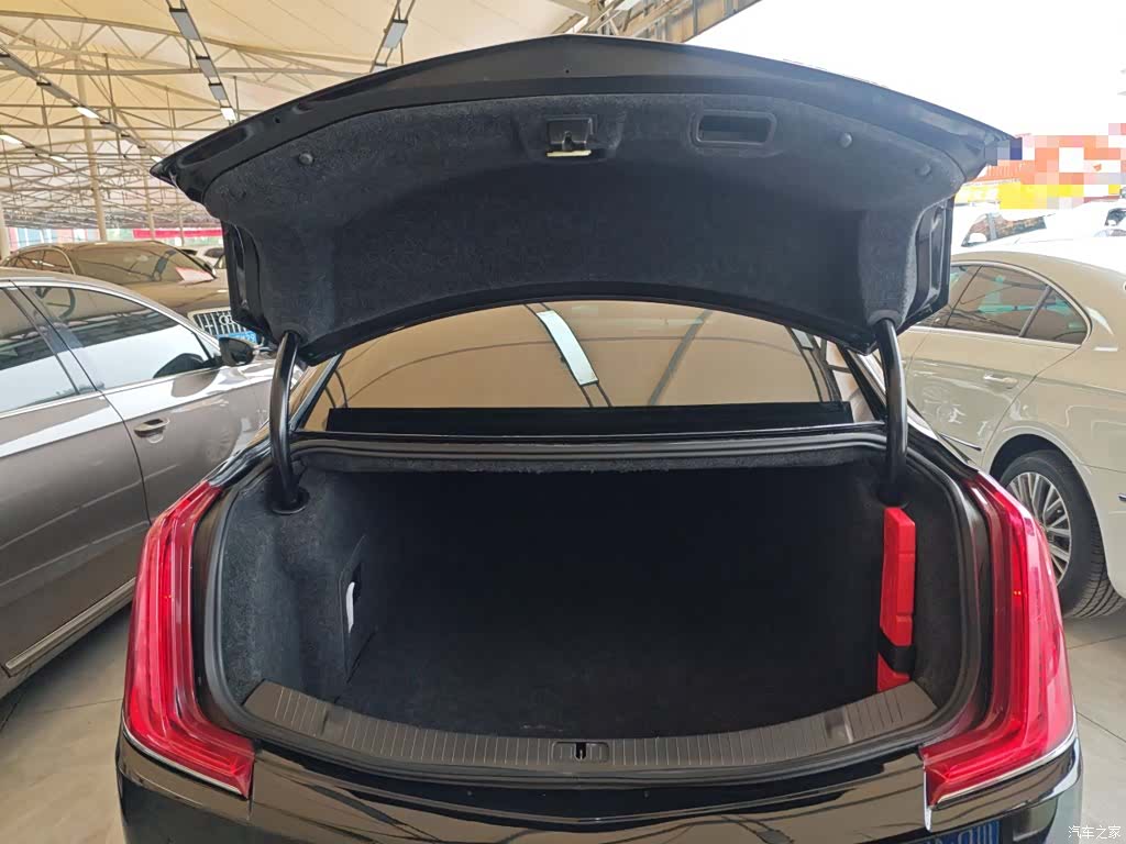 Cadillac XTS, 2018 15