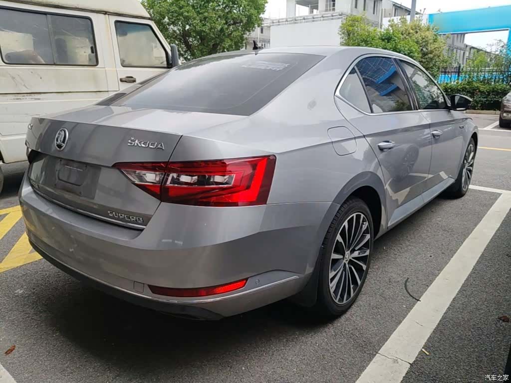 Skoda Superb, 2018 все фото