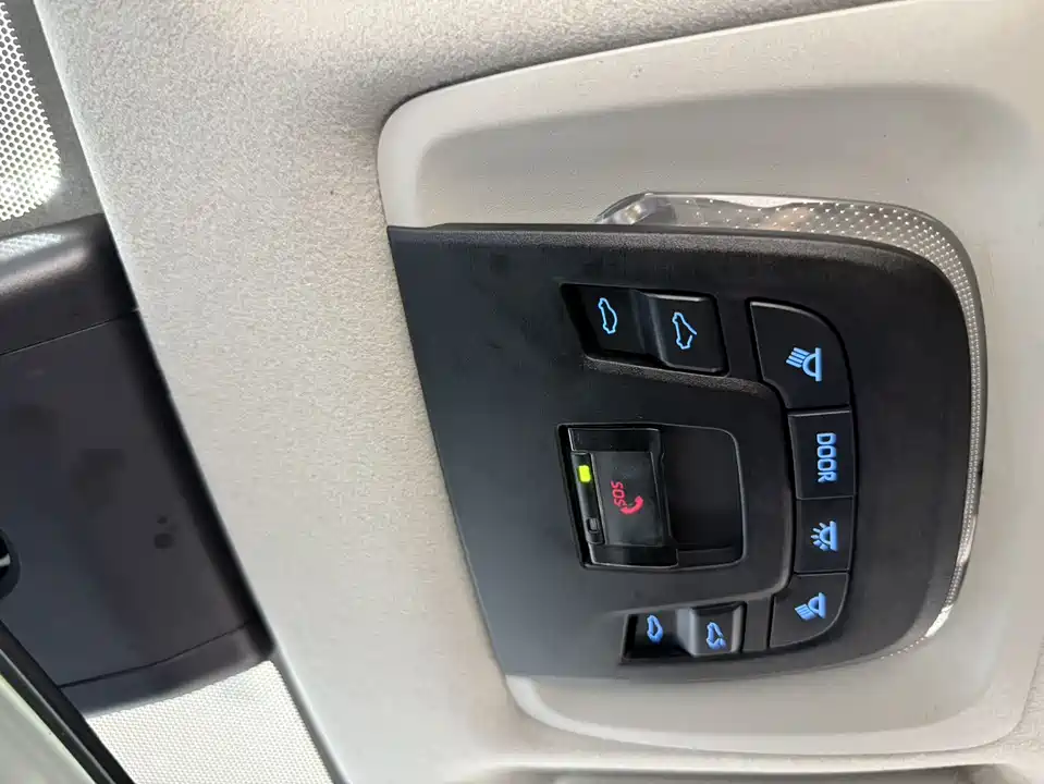 Toyota Corolla Sharp amplifier