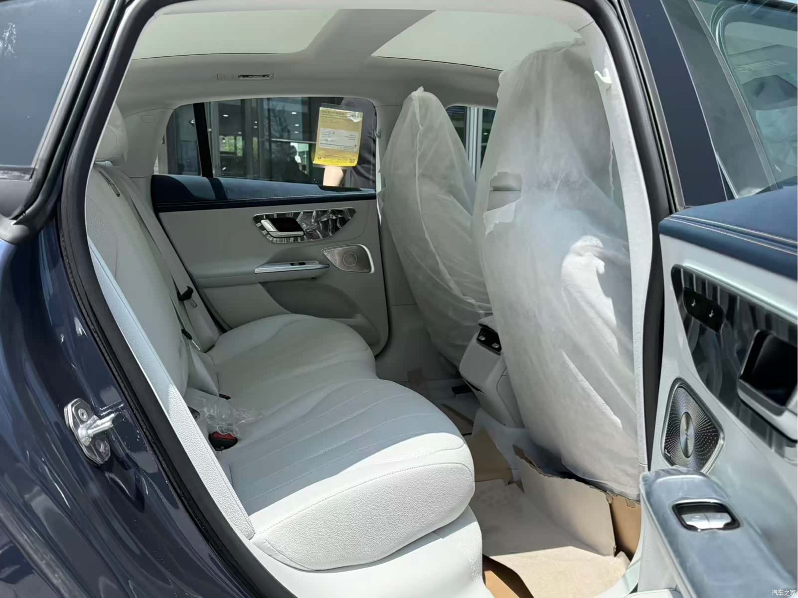 Mercedes-Benz EQE, 2025 17