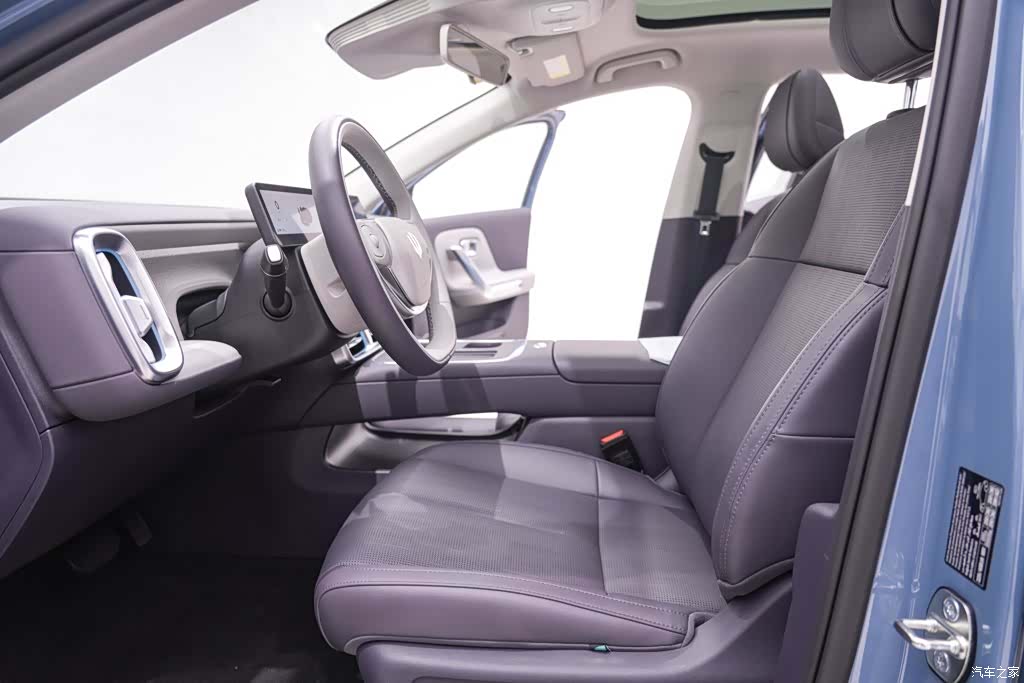 Leapmotor B01, 2025 21