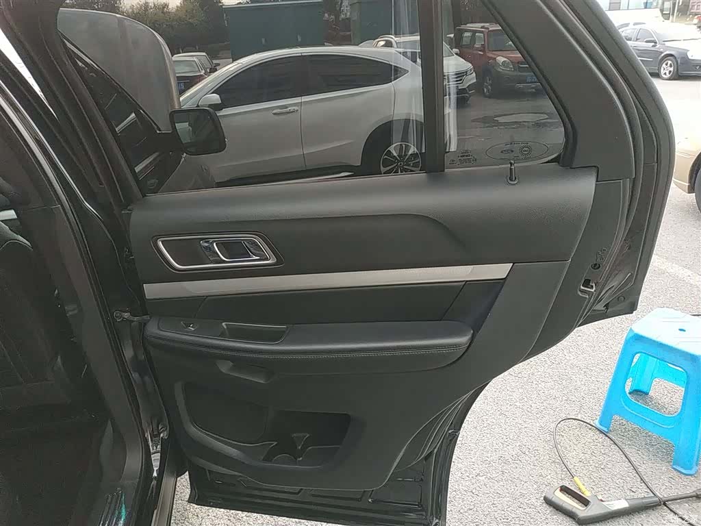 Ford Explorer, 2017 20