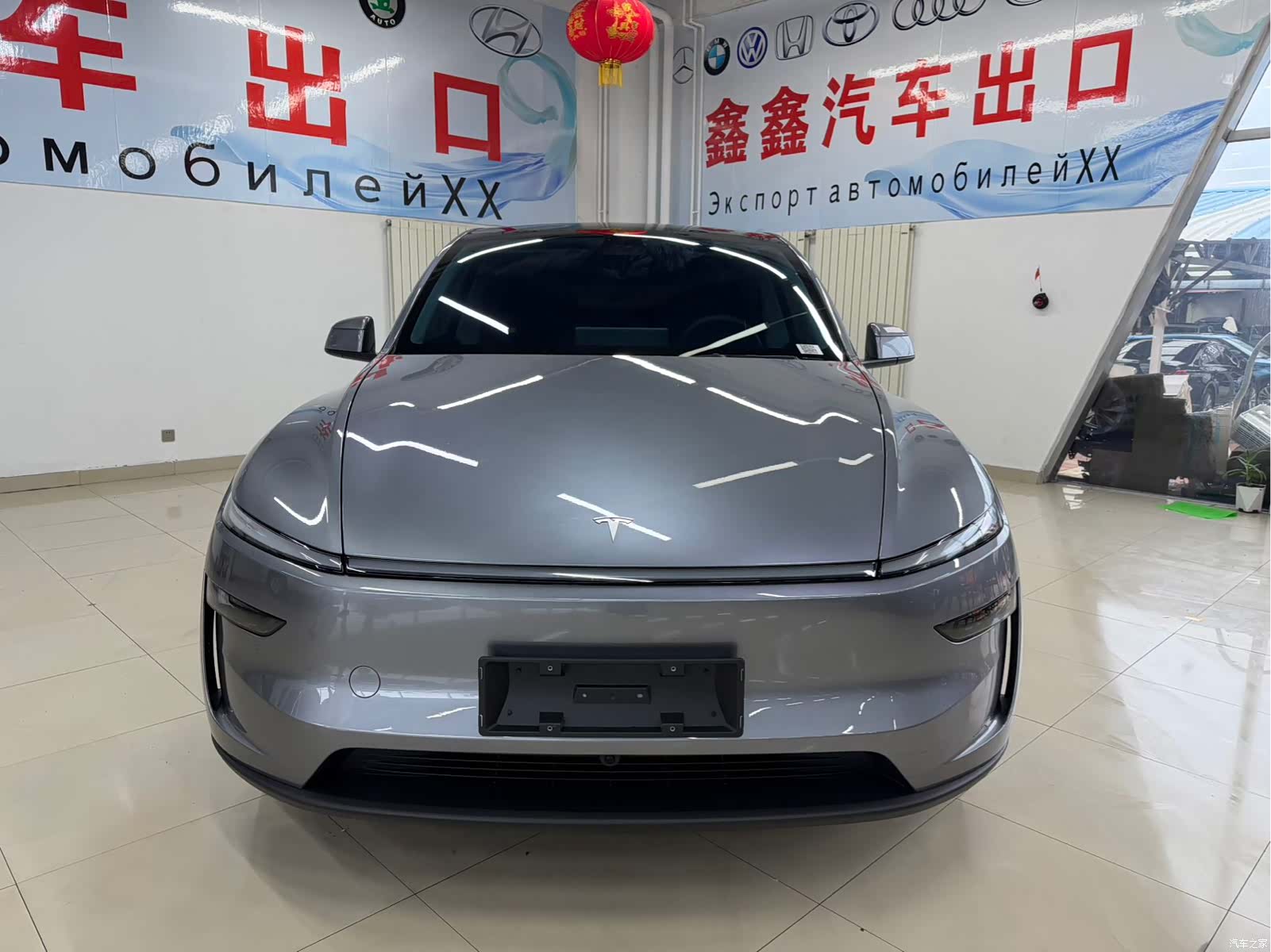 Tesla Model Y, 2025 2