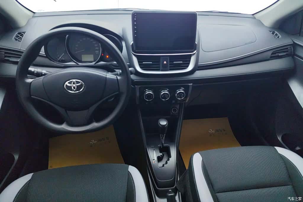 Toyota YARiS L, 2020 12