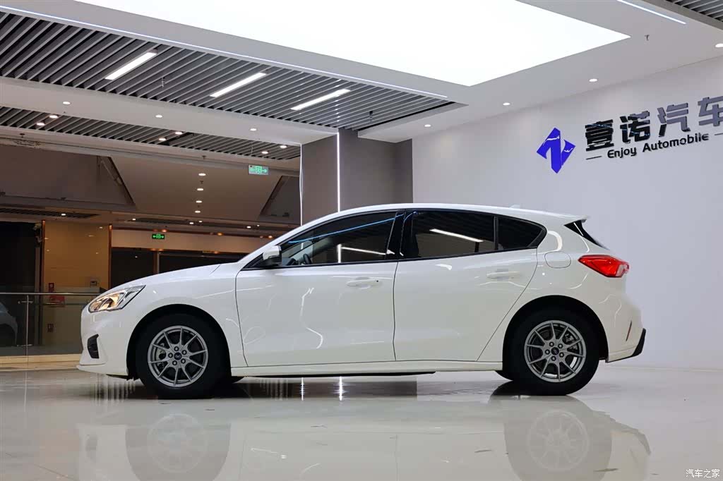 Ford Focus, 2020 3