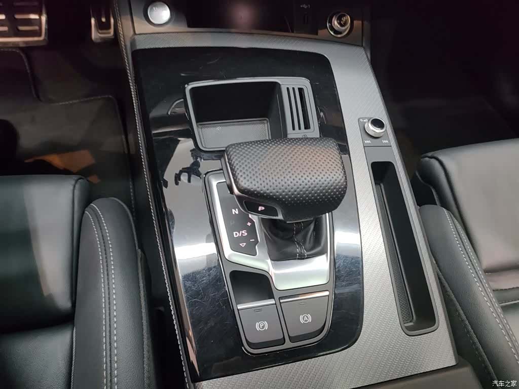 Audi Q5L, 2024 32