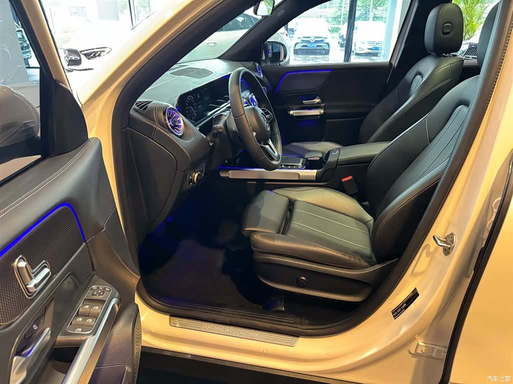 Mercedes-Benz GLB, 2023 11