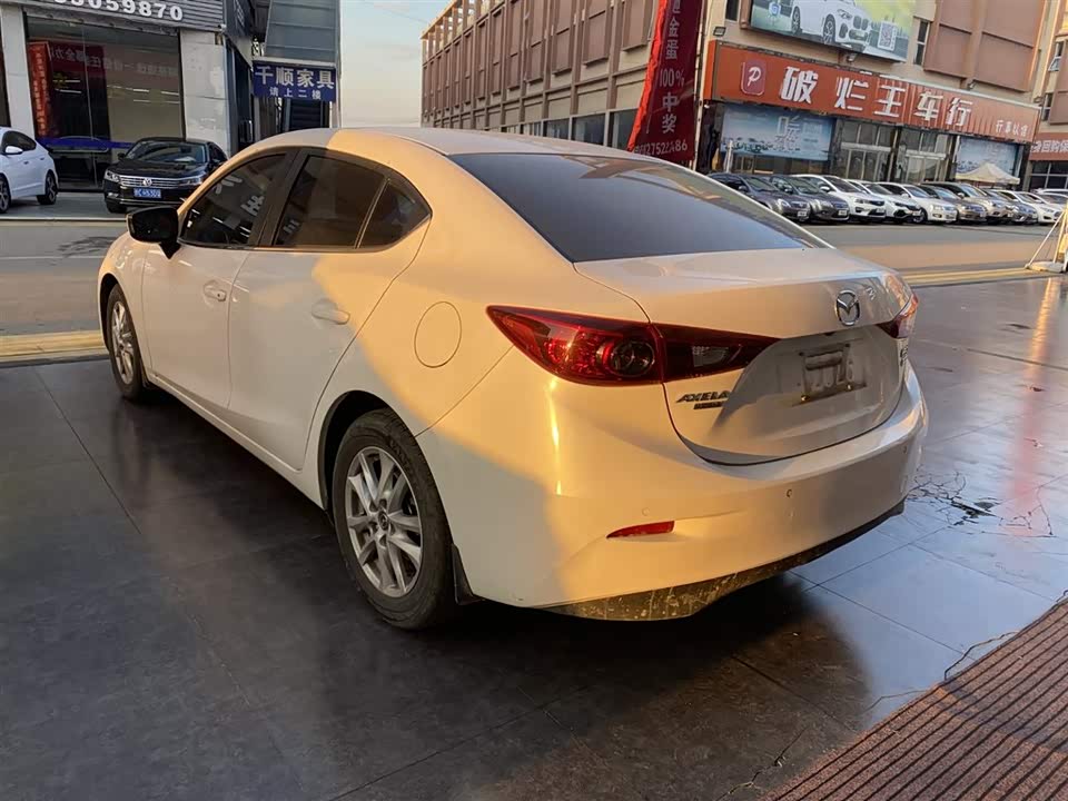 Mazda 3 Angkesaila