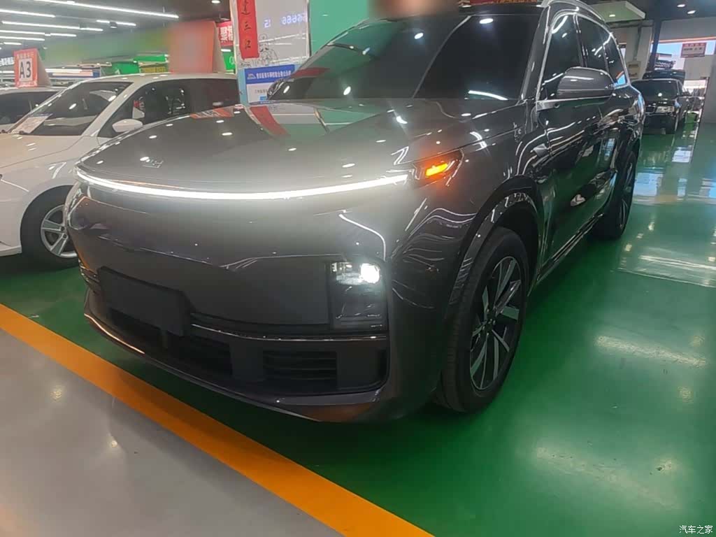 Li Auto L8, 2023 24