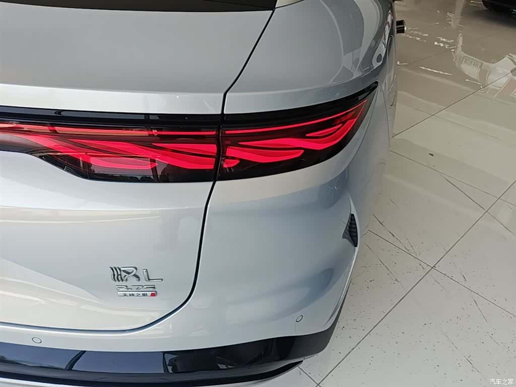 BYD Han, 2025 8
