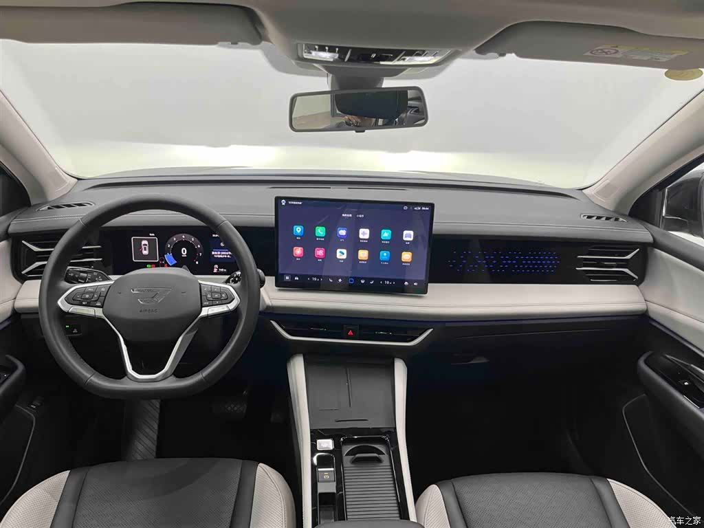 Volkswagen VS8, 2025 2