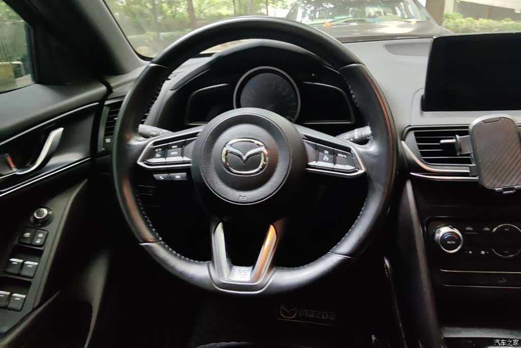 Mazda CX-4, 2020 15