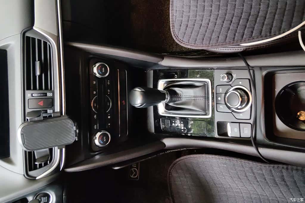 Mazda CX-4, 2020 16