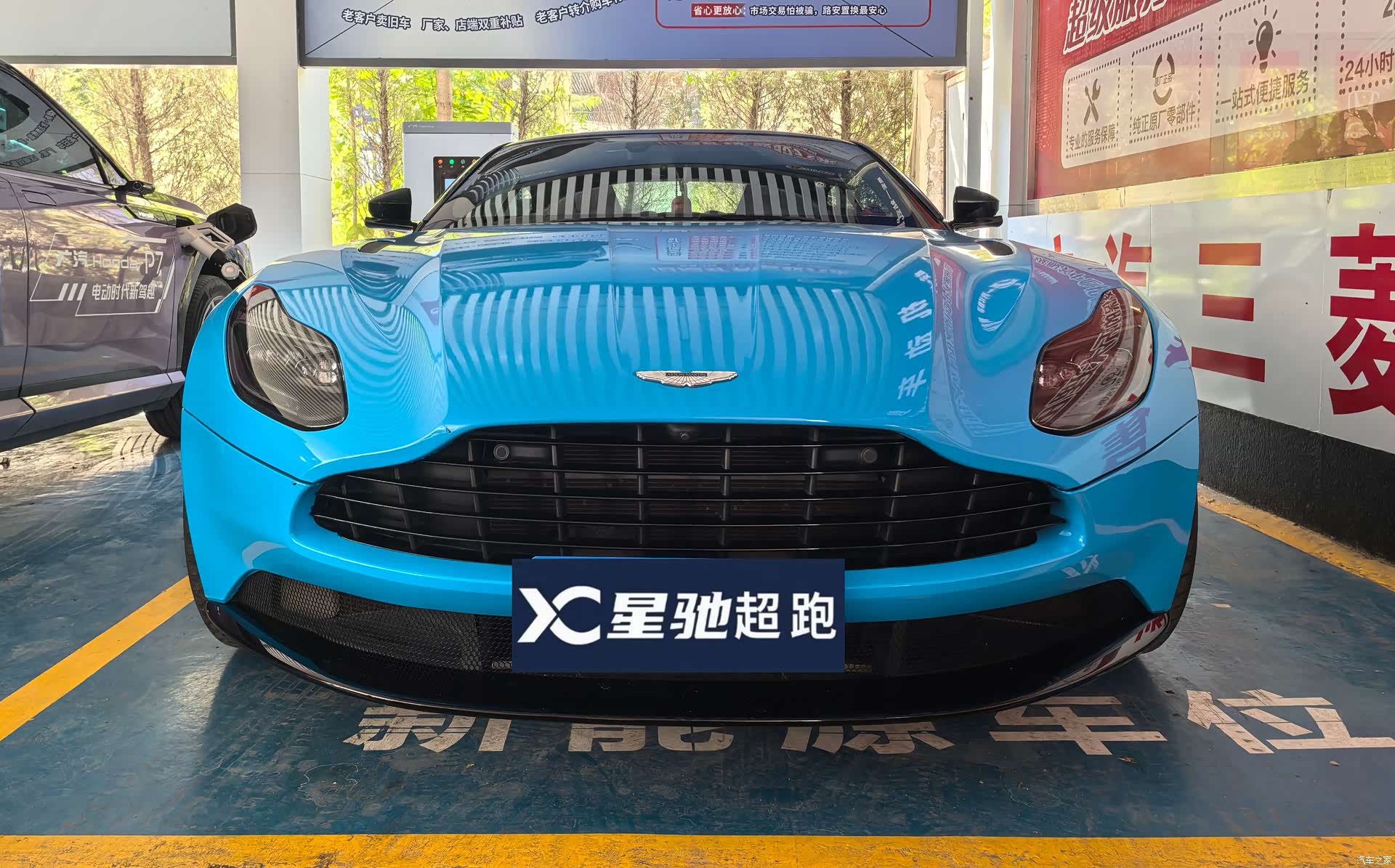 Aston Martin DB11, 2019 все фото