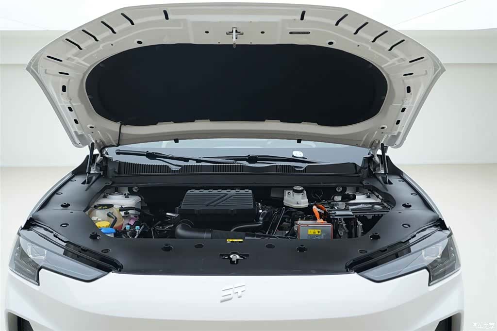 Jetour L6, 2024 7