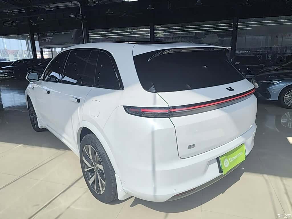 Li Auto L7, 2023 все фото